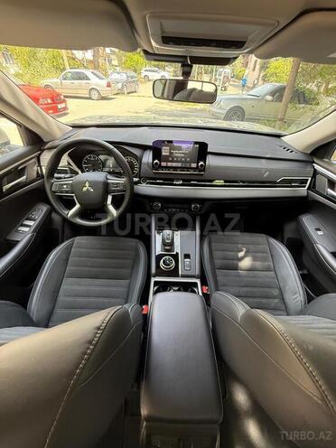 Mitsubishi Outlander 2022, 11,000 km - 2.5 l - Bakı