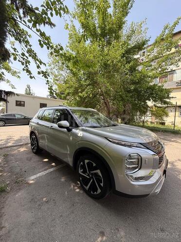 Mitsubishi Outlander 2022, 11,000 km - 2.5 l - Bakı