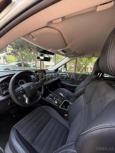 Mitsubishi Outlander 2022, 11,000 km - 2.5 l - Bakı