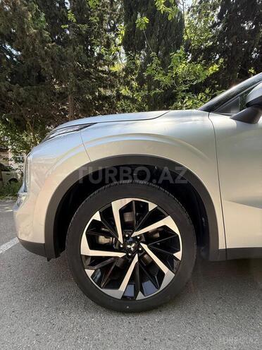 Mitsubishi Outlander 2022, 11,000 km - 2.5 l - Bakı