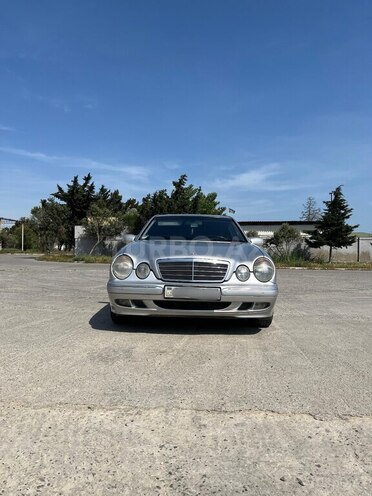 Mercedes E 270 2001, 330,000 km - 2.7 l - Bakı