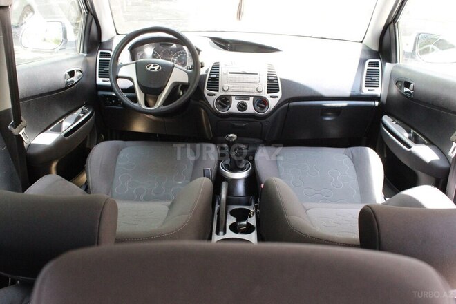 Hyundai i20 2010, 80,000 km - 1.3 l - Bakı