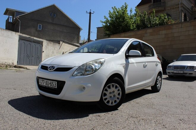 Hyundai i20 2010, 80,000 km - 1.3 l - Bakı