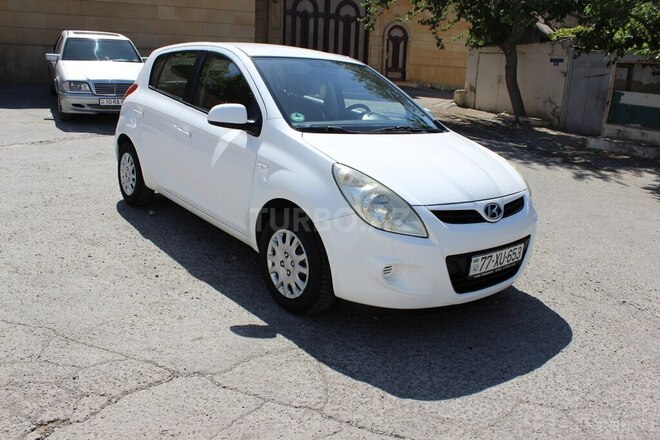 Hyundai i20 2010, 80,000 km - 1.3 l - Bakı