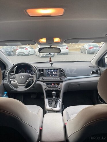 Hyundai Elantra 2017, 132,400 km - 2.0 l - Bakı
