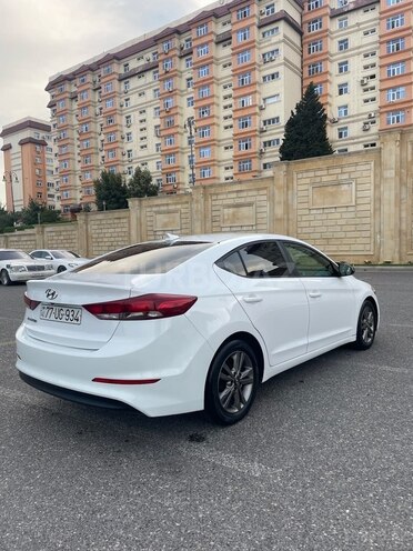 Hyundai Elantra 2017, 132,400 km - 2.0 l - Bakı