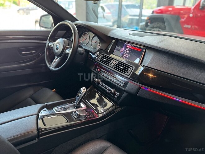 BMW 528-9