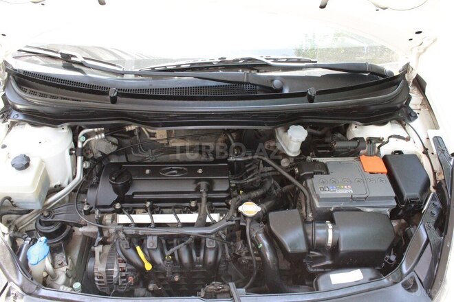 Hyundai i20 2010, 80,000 km - 1.3 l - Bakı