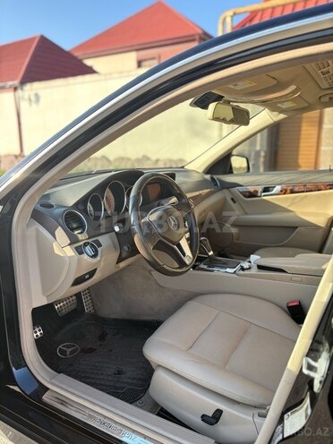 Mercedes C 250 2013, 212,000 km - 1.8 л - Bakı