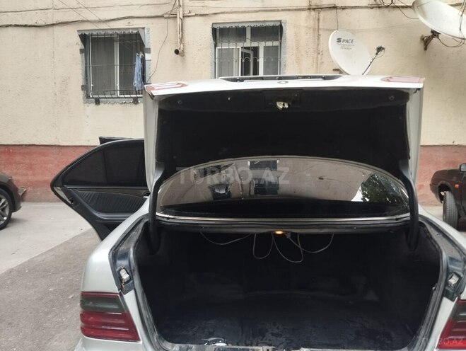 Mercedes E 300 d 1996, 29,000 km - 3.0 l - Mingəçevir