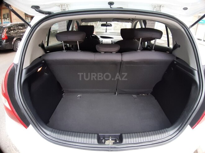 Hyundai i20 2010, 80,000 km - 1.3 l - Bakı
