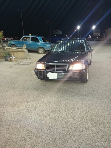 Mercedes C 180 1999, 333,000 km - 1.8 l - Bakı