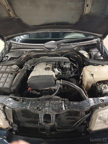Mercedes C 180 1999, 333,000 km - 1.8 l - Bakı