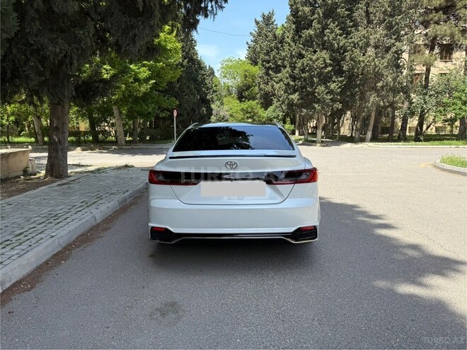 Toyota Camry 2024, 13,000 km - 2.0 л - Bakı