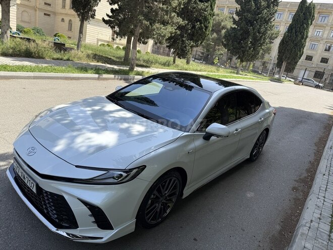 Toyota Camry 2024, 13,000 km - 2.0 л - Bakı