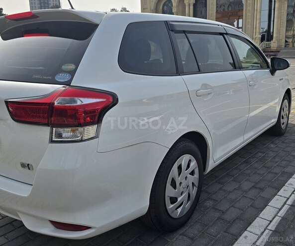 Toyota Corolla Fielder 2019, 176,000 km - 1.5 l - Yevlax