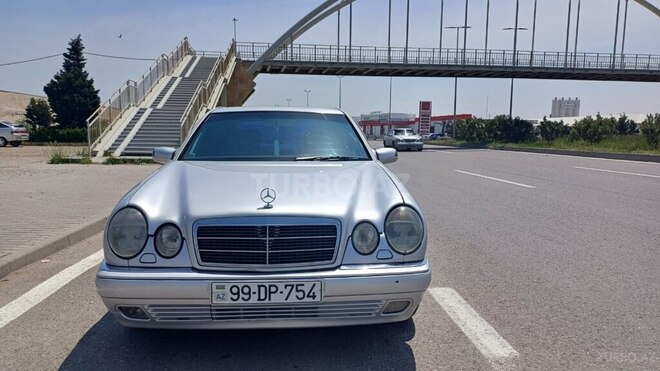 Mercedes E 240 1998, 342,523 km - 2.4 l - Sumqayıt