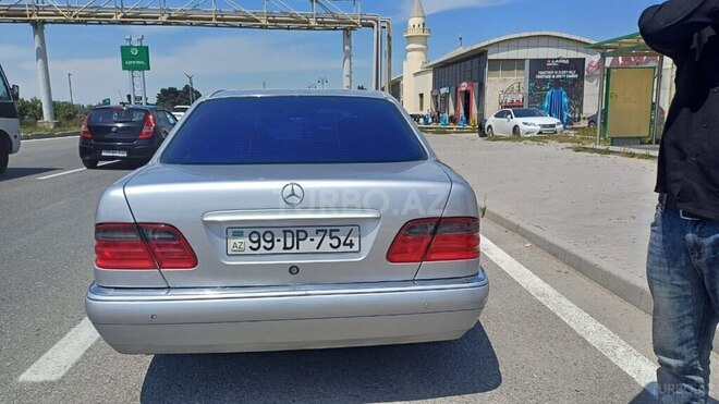 Mercedes E 240 1998, 342,523 km - 2.4 l - Sumqayıt