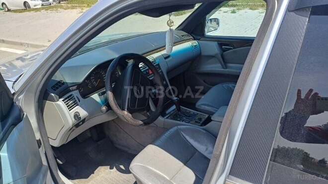 Mercedes E 240 1998, 342,523 km - 2.4 l - Sumqayıt