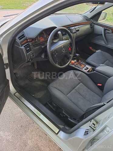 Mercedes E 220 d 2001, 450,000 km - 2.2 l - Ağdam