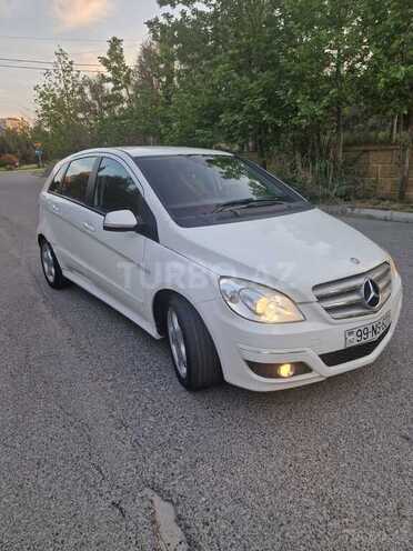 Mercedes B 180 2010, 137,000 km - 1.7 l - Bakı