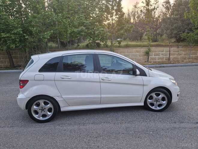 Mercedes B 180 2010, 137,000 km - 1.7 l - Bakı
