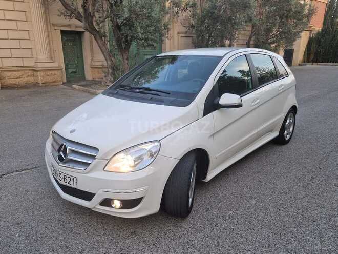 Mercedes B 180 2010, 137,000 km - 1.7 l - Bakı