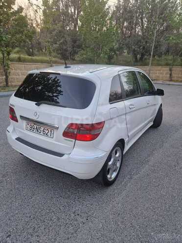 Mercedes B 180 2010, 137,000 km - 1.7 l - Bakı