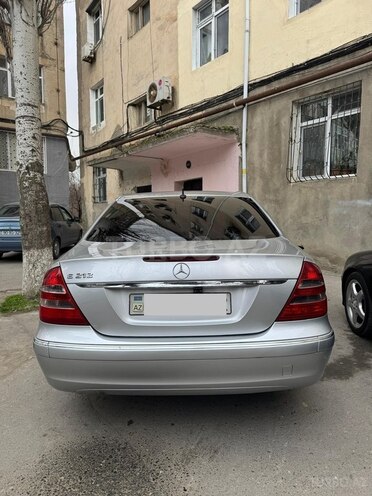 Mercedes E 220 d 2004, 320,680 km - 2.2 l - Sumqayıt