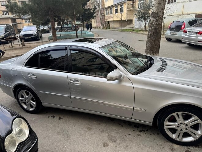 Mercedes E 220 d 2004, 320,680 km - 2.2 l - Sumqayıt