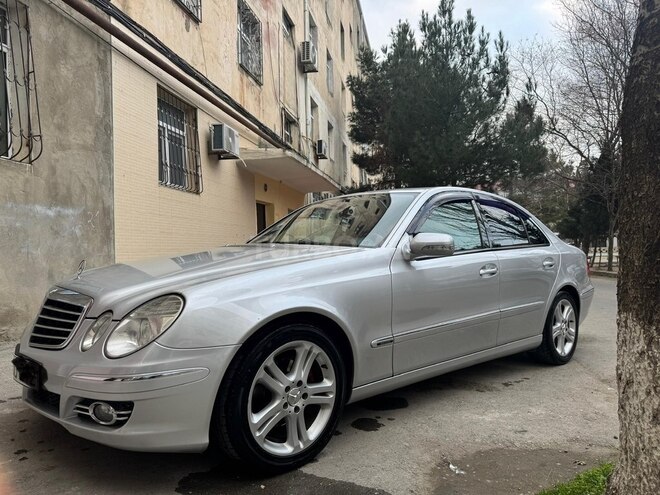 Mercedes E 220 d 2004, 320,680 km - 2.2 l - Sumqayıt