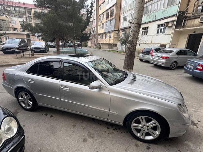 Mercedes E 220 d 2004, 320,680 km - 2.2 l - Sumqayıt