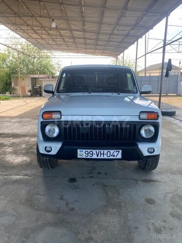 LADA (VAZ) Niva 2012, 156,000 km - 1.7 л - Salyan