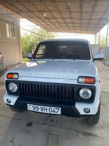 LADA (VAZ) Niva 2012, 156,000 km - 1.7 л - Salyan
