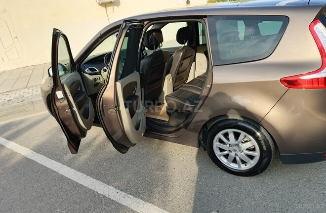 Renault Grand Scenic 2009, 300,150 km - 1.5 l - Bakı