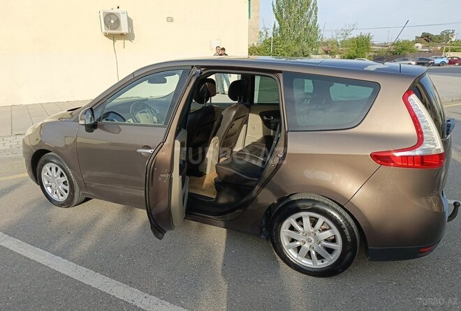 Renault Grand Scenic 2009, 300,150 km - 1.5 l - Bakı