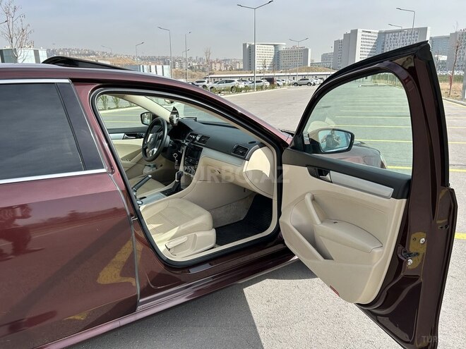 Volkswagen Passat 2012, 168,000 km - 2.5 l - Naxçıvan