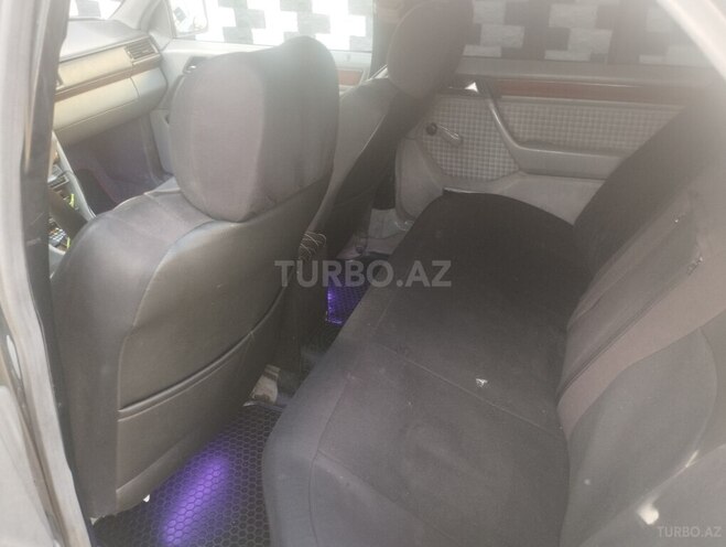 Mercedes E 200 1991, 200,000 km - 2.0 l - Bakı