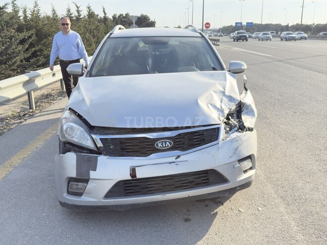 Kia Ceed 2010, 430,440 km - 1.5 л - Bakı