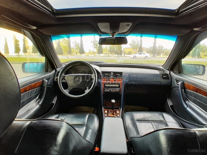 Mercedes C 200 1998, 323,213 km - 2.0 l - Sumqayıt
