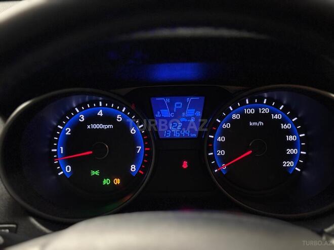 Hyundai ix35 2011, 137,800 km - 2.0 л - Bakı
