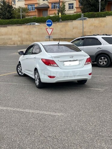 Hyundai Accent 2015, 144,000 km - 1.4 l - Bakı