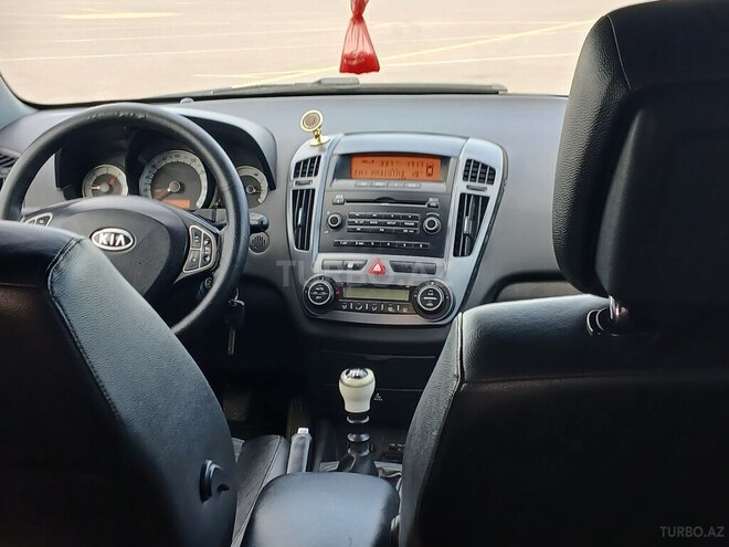 Kia Ceed 2009, 383,000 km - 1.6 л - Bakı