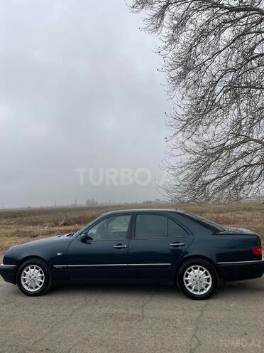 Mercedes E 240 1998, 250,000 km - 2.4 l - Gəncə