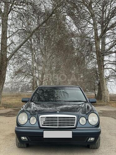 Mercedes E 240 1998, 250,000 km - 2.4 l - Gəncə