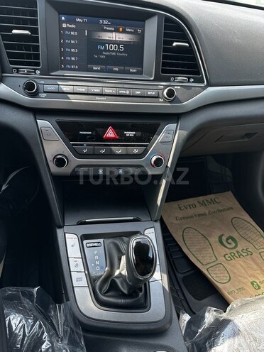 Hyundai Elantra 2017, 99,999 km - 2.0 l - Bakı