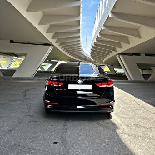 Hyundai Elantra 2017, 99,999 km - 2.0 l - Bakı