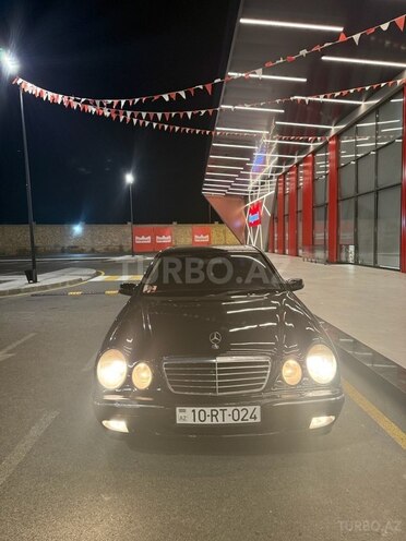Mercedes E 280 2001, 299,104 km - 2.8 l - Bakı