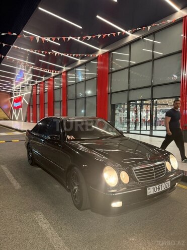Mercedes E 280 2001, 299,104 km - 2.8 l - Bakı