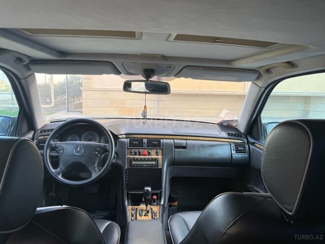 Mercedes E 280 2001, 299,104 km - 2.8 l - Bakı